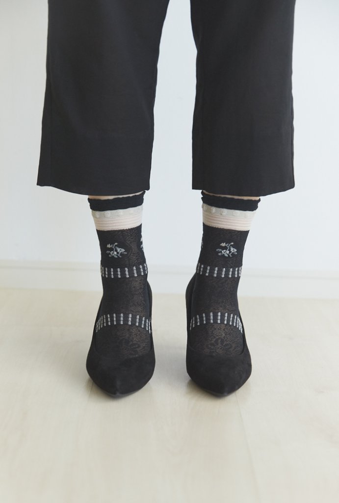 AM-517A: Black