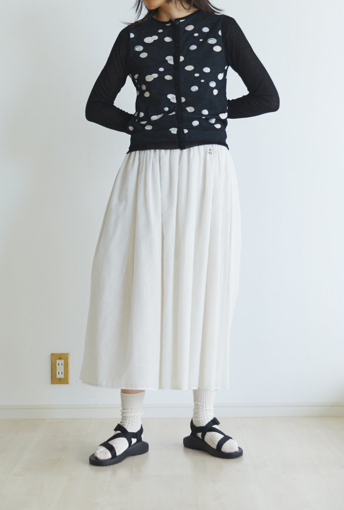 Knit Cardigan: NF104-274A Black, Skirt: LS78F White, Socks: AU-48 Ivory