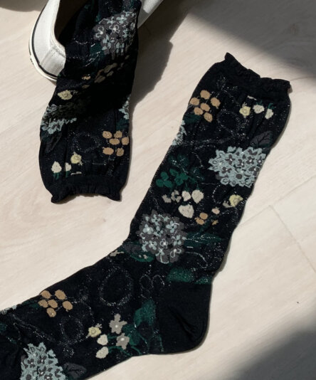 SWEET MEMORY SOCKS (BLACK)