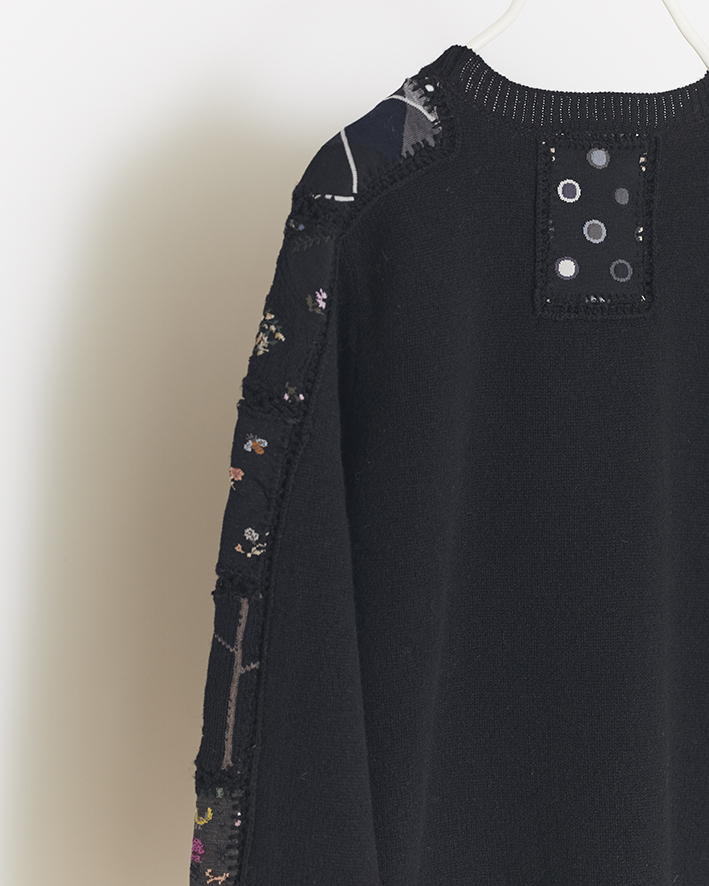 FK136B: Beige, Black, Navy