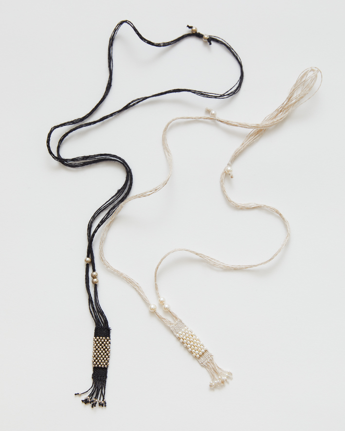 From left AC133C: Silver*Black, Pearl*Natural