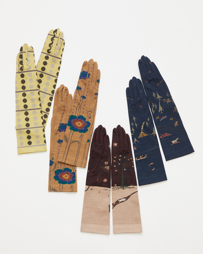 From left NG1L-238A: Cream, NG1L-795: Beige, NG1L-790: Wine, NG1L-792: Blue