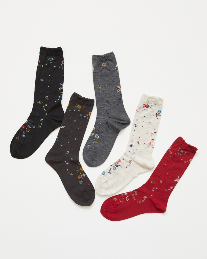 KT-170S: Black, Dark Brown, Grey, Ivory, Red