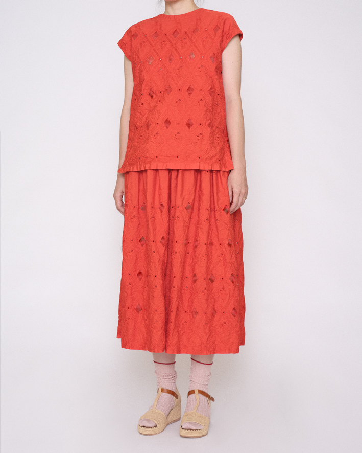 Tops: DET10 Red, Skirt: DES12 Red, Socks HA-22A Light Pink