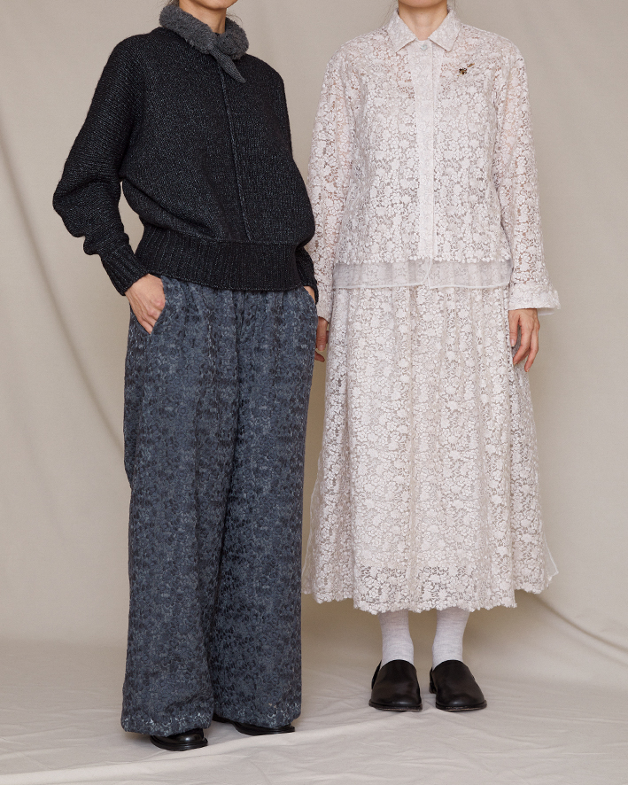 Left Pullover: SO296 Black, Trousers: EP243 Grey, Muffler: KU61A Grey, Right Blouse: EB241 Ivory, Skirt: ES242 Ivory, Tights: KT-168A White, Brooch: AC95S-25A Grey*Brown, AC96S-25A Crystal*Grey