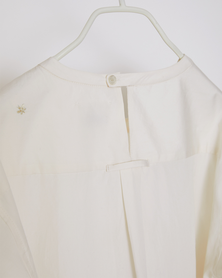 LB92C: Ivory (Backside)