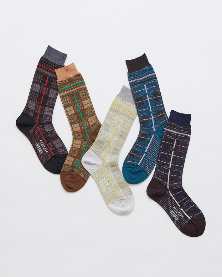 AM-757B: Black, Brown, Low White, Turquoise, Wine