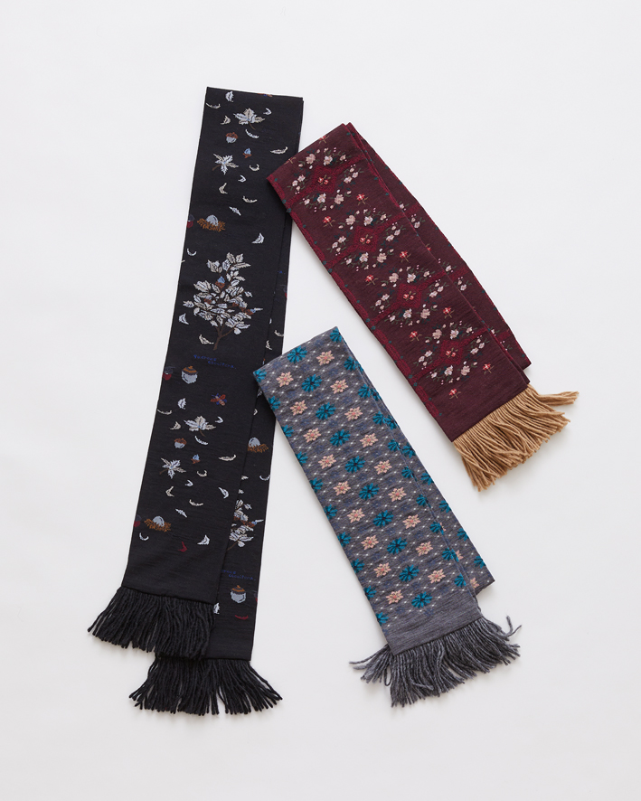 From left: M78-806 Black, M78-807 Mix Grey, M78-809 Wine