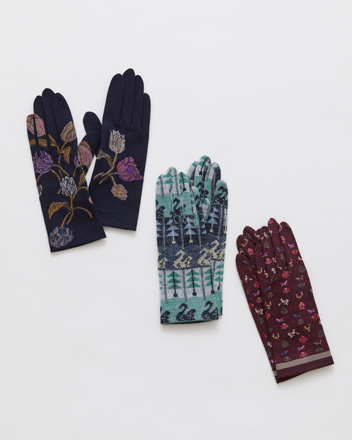 From left: NG1-805 Navy, NG1-810 Navy, NG1-737A Wine