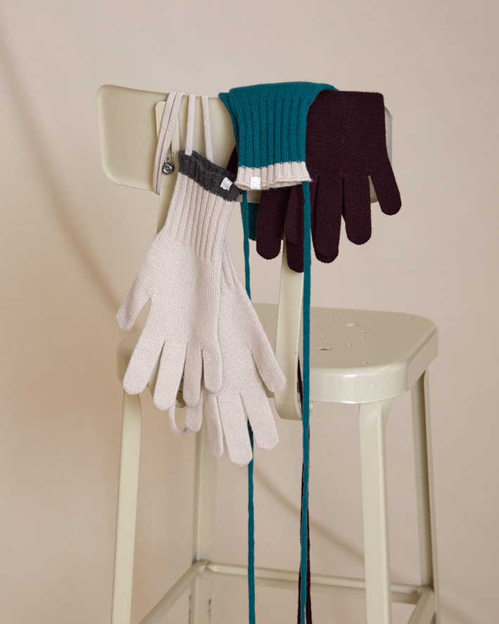 SO295: Ivory, Turquoise, Wine