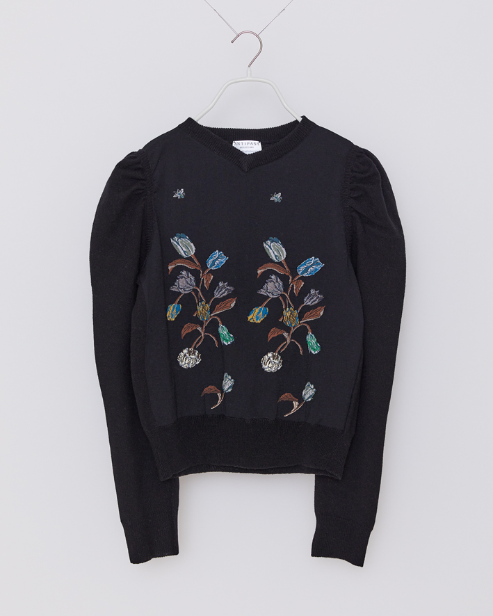 NF159-805: Black*Black