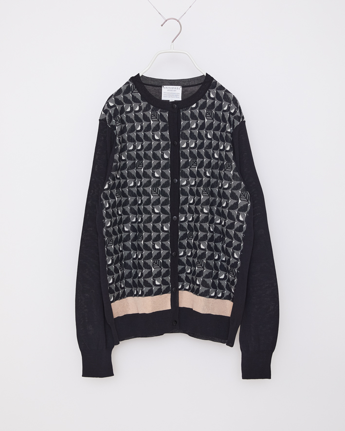 NF104-820: Black*Black