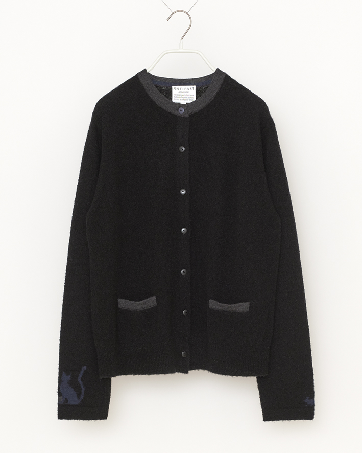 SO325: Black