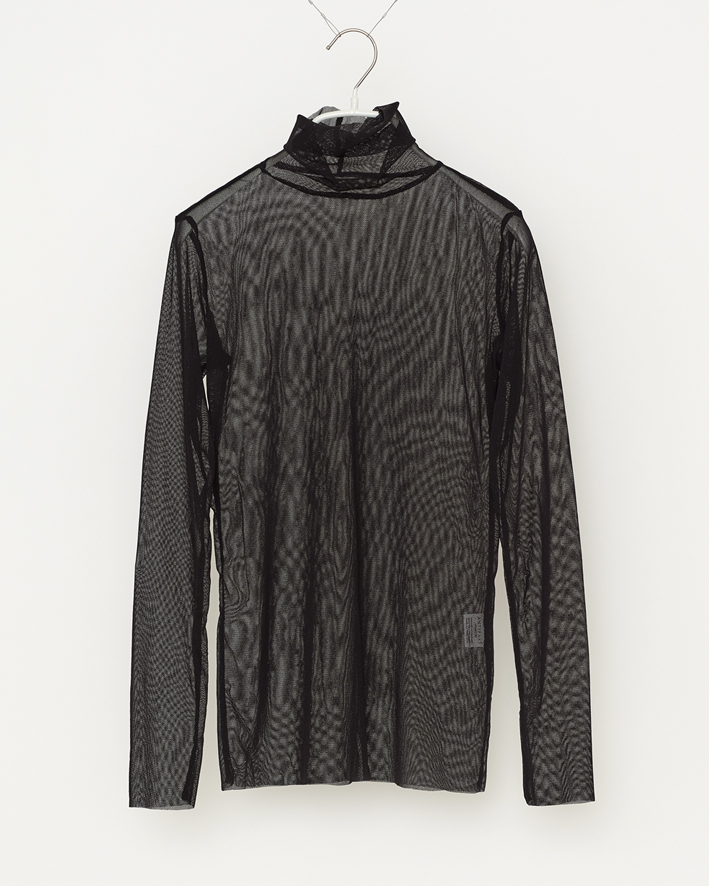 MT01NF: Black