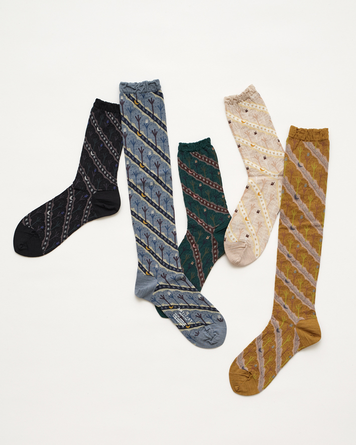 AM-823, AM-823HS: Black, Blue, Green, Ivory, Mustard